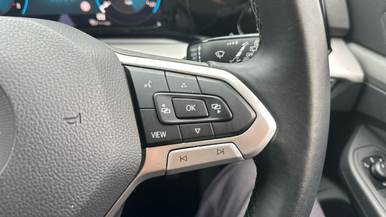 Volkswagen Golf 1.5 TSI 150 Life 5dr Petrol Hatchback